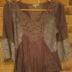 BKE Buckle brand very cute shirt !!